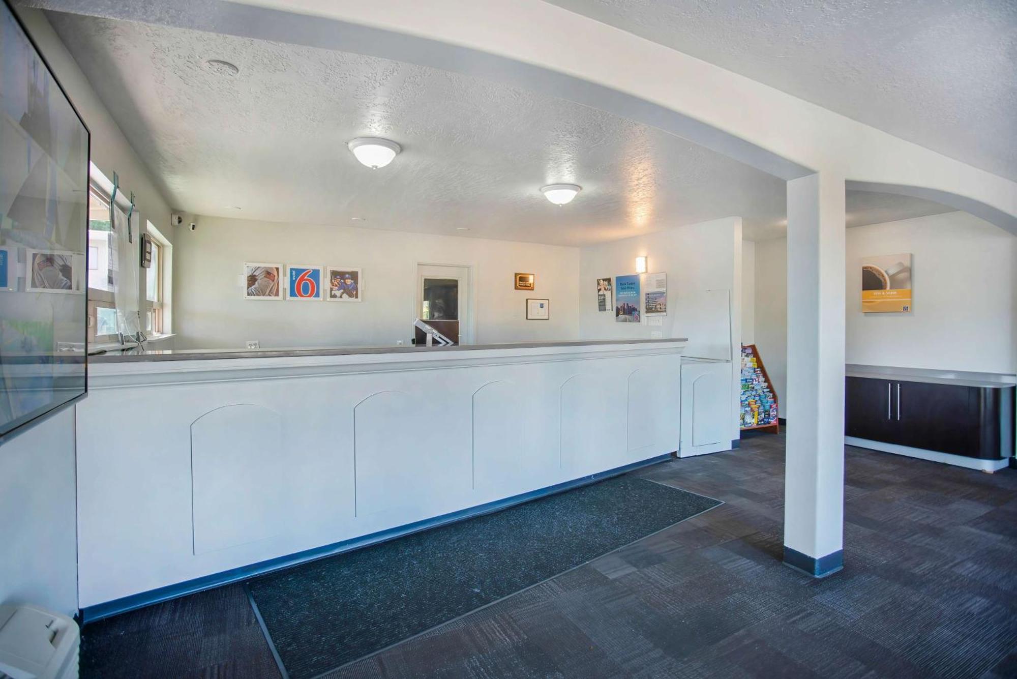 Motel 6-Gresham, Or - Portland エクステリア 写真