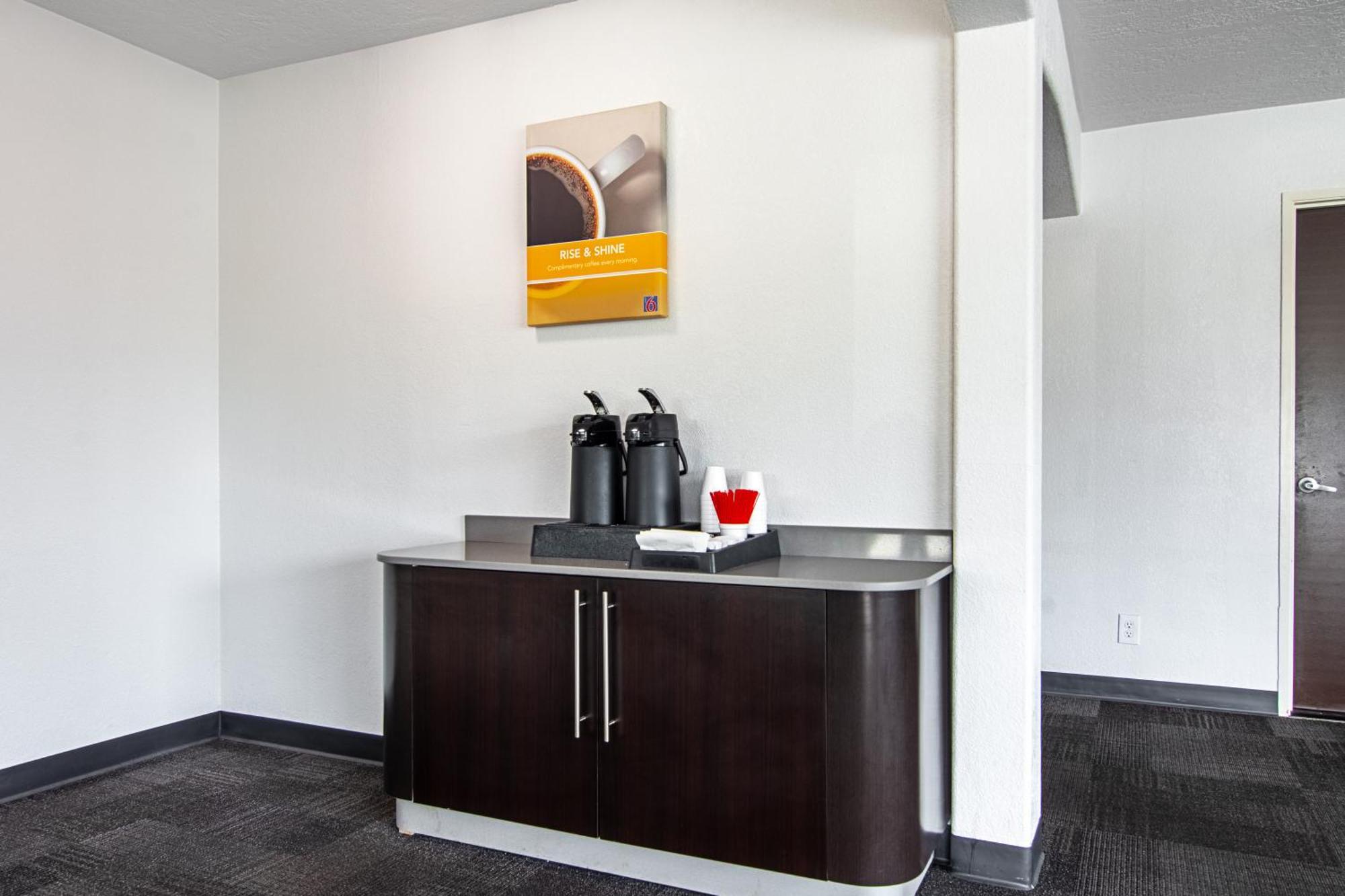 Motel 6-Gresham, Or - Portland エクステリア 写真